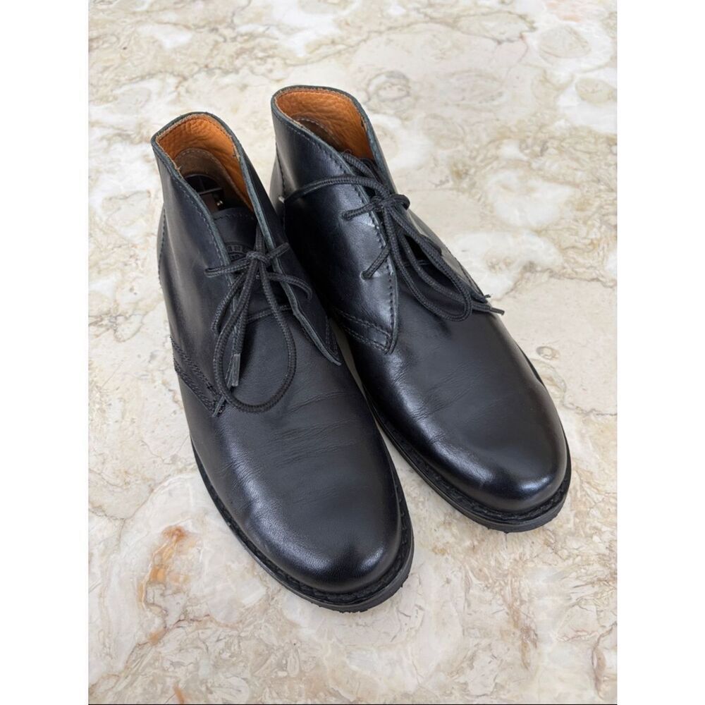 Roots Genuine Leather Chukka Boots – Classic Canadian Craftsmanship
